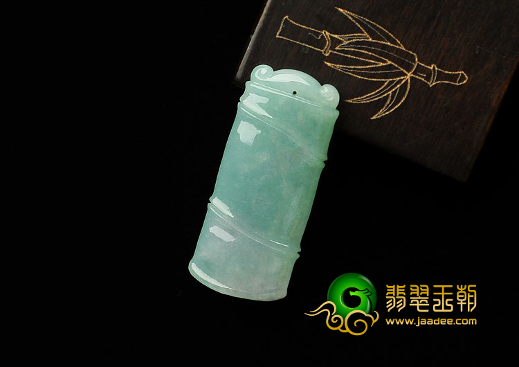糯冰种晴水缅甸翡翠A货节节高挂件