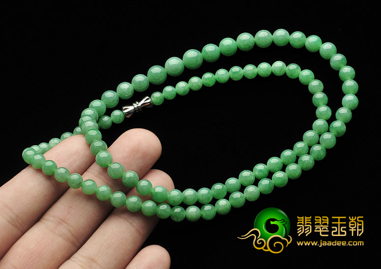 糯冰种翠色缅甸翡翠A货项链
