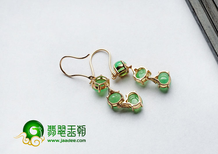 冰种翠色缅甸翡翠A货镶玫瑰金耳坠（真钻）