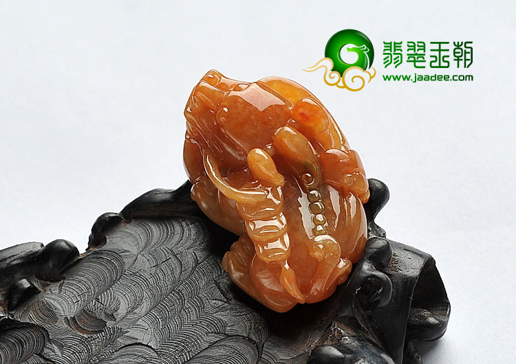 糯冰种红黄翡缅甸翡翠A货貔貅挂件