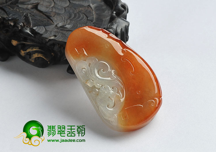 糯冰种红黄翡缅甸翡翠A货仿古龙挂件