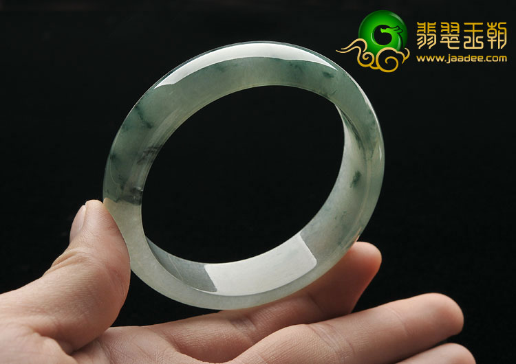 冰种飘花缅甸翡翠A货手镯（57.8mm）