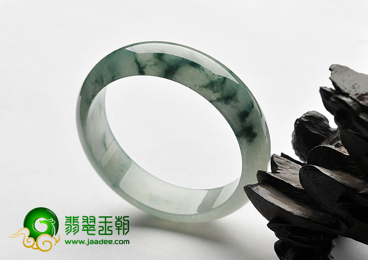 冰种飘花缅甸翡翠A货手镯（57.8mm）