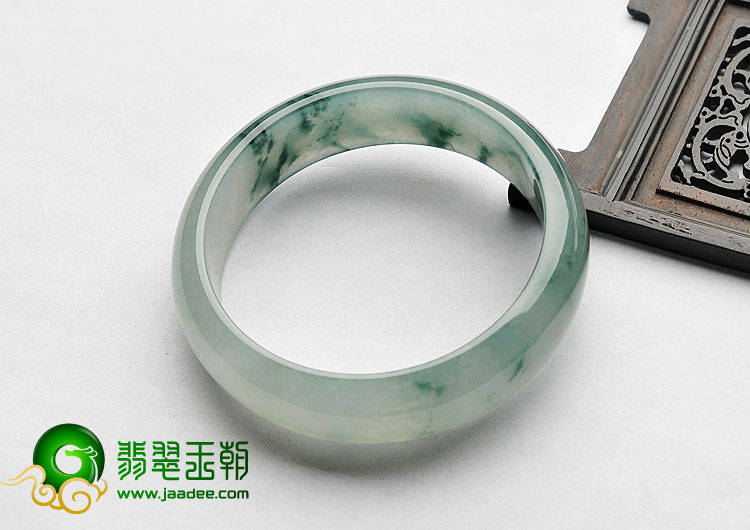 冰种飘花缅甸翡翠A货手镯（57.8mm）