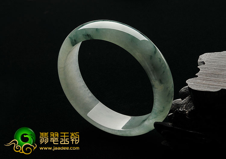 冰种飘花缅甸翡翠A货手镯（57.8mm）