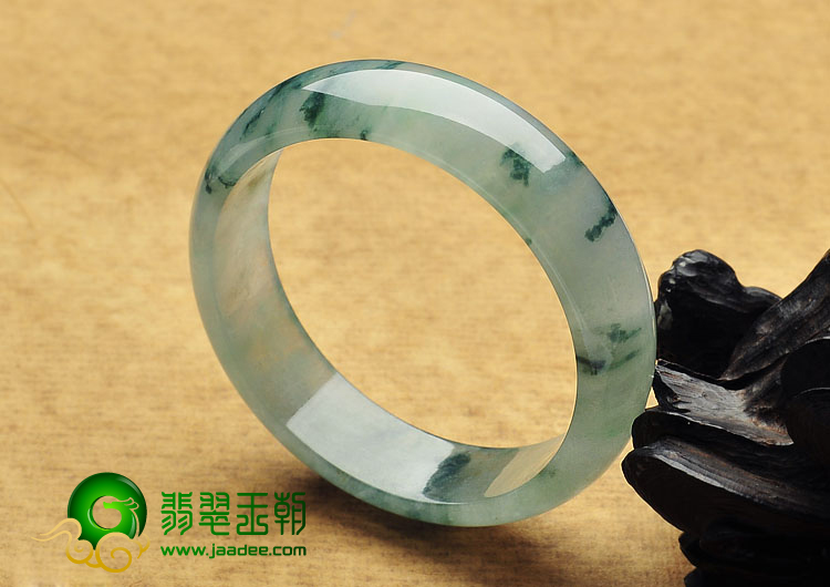 冰种飘花缅甸翡翠A货手镯（59mm）