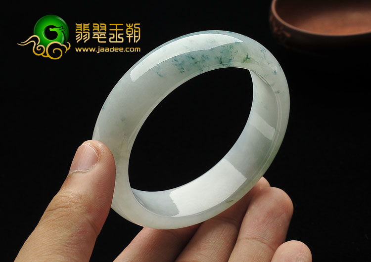 糯冰种飘花缅甸翡翠A货手镯（56.7mm）