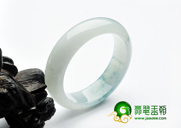 糯冰种飘花缅甸翡翠A货手镯（56.7mm）