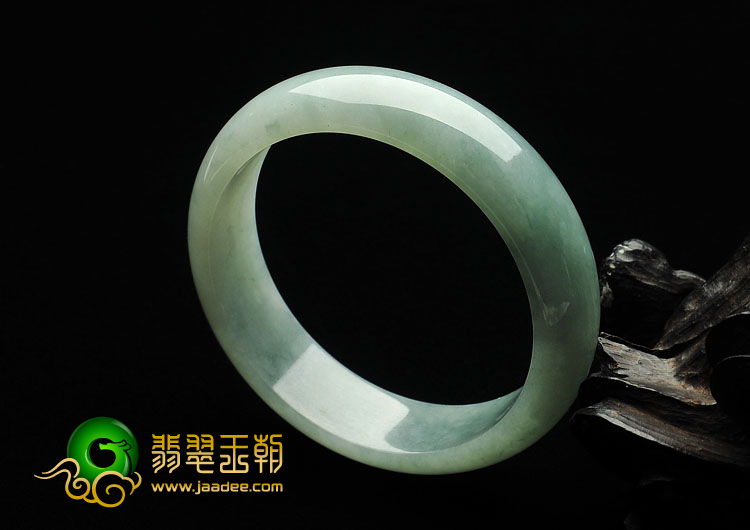 糯冰种晴水缅甸翡翠A货手镯（59.6mm）