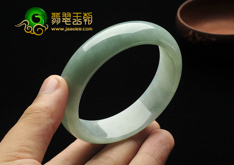 糯冰种晴水缅甸翡翠A货手镯（59.6mm）