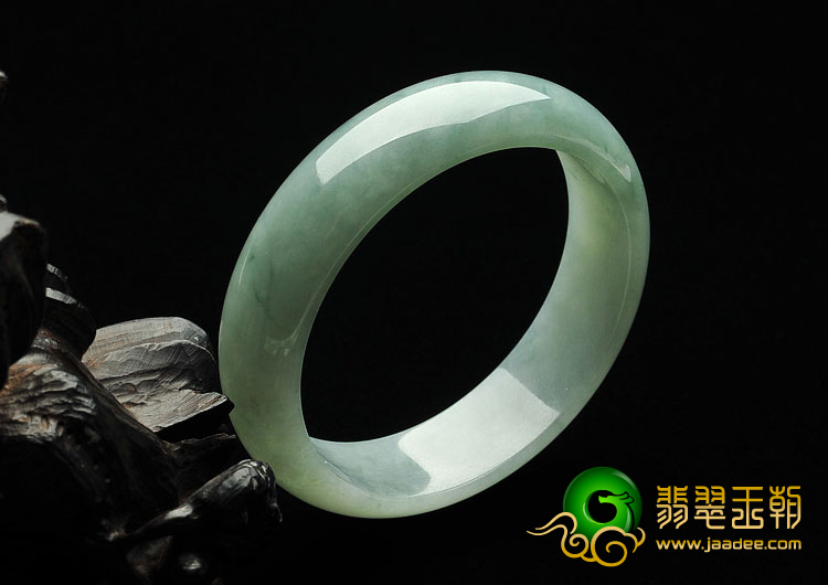 糯冰种晴水缅甸翡翠A货手镯（59.6mm）