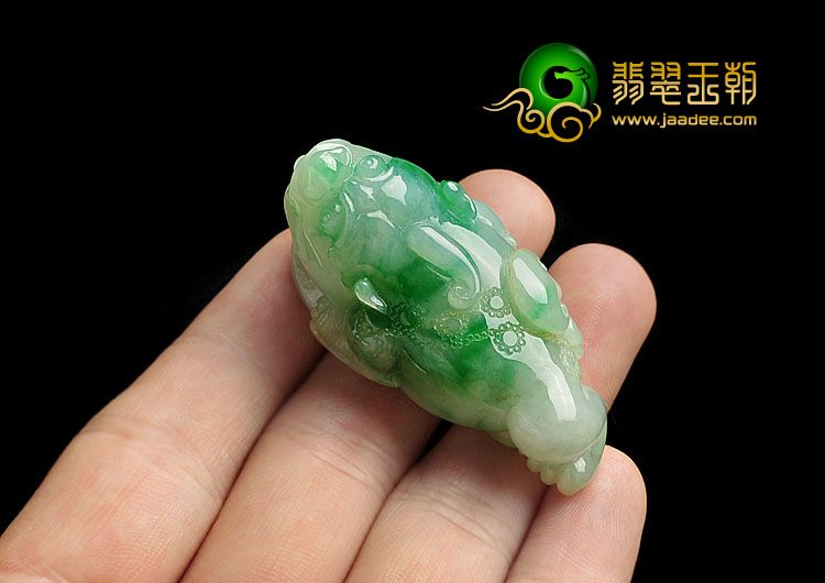 糯冰种淡三彩缅甸翡翠A货招财进宝挂件
