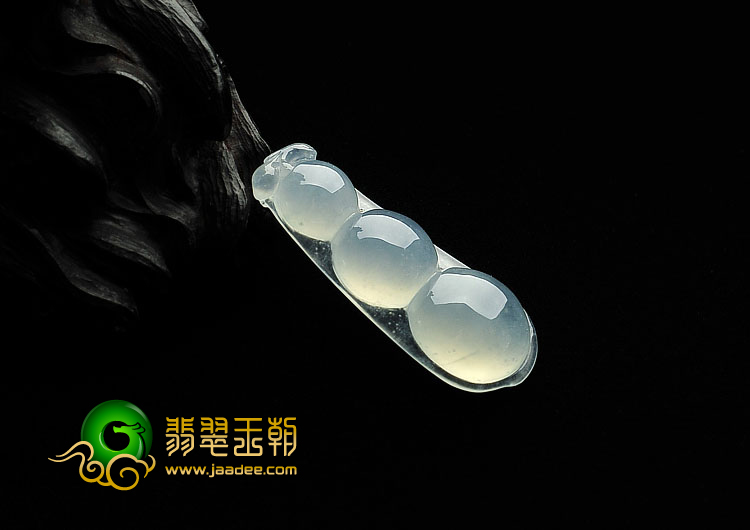 冰种晴水缅甸翡翠A货四季豆挂件