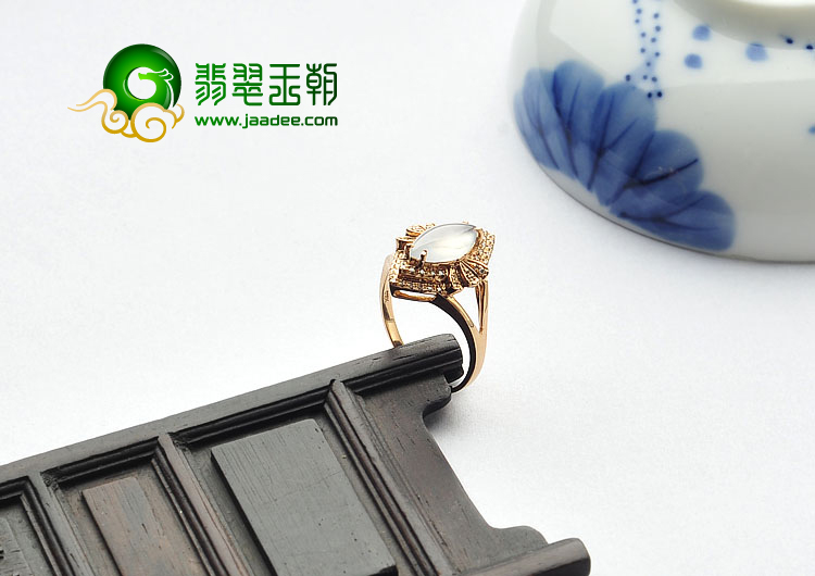冰玻种无色缅甸翡翠A货镶玫瑰金马眼戒指(真钻)