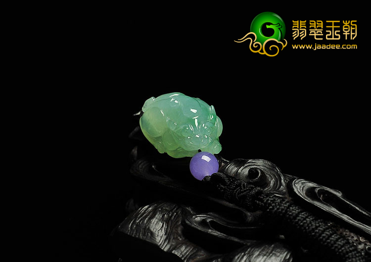 糯冰种飘花缅甸翡翠A货貔貅挂件