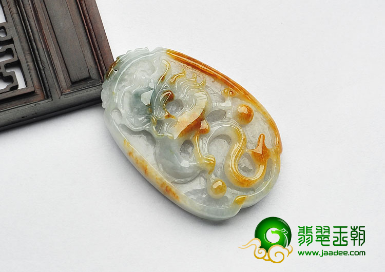 糯冰种褐黄翡飘花缅甸翡翠A货龙牌挂件