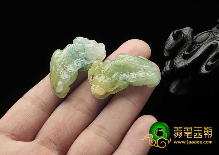 糯冰种黄翡飘花缅甸翡翠A货貔貅挂件(一对)