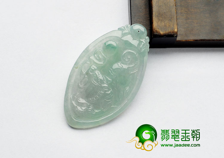 冰种晴水缅甸翡翠A货虎虎生威挂件