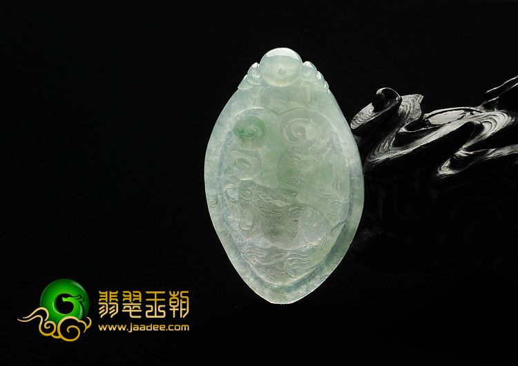 冰种晴水缅甸翡翠A货虎虎生威挂件