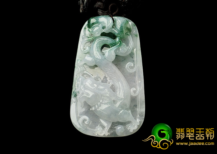 糯冰种飘花缅甸翡翠A货龙牌挂件