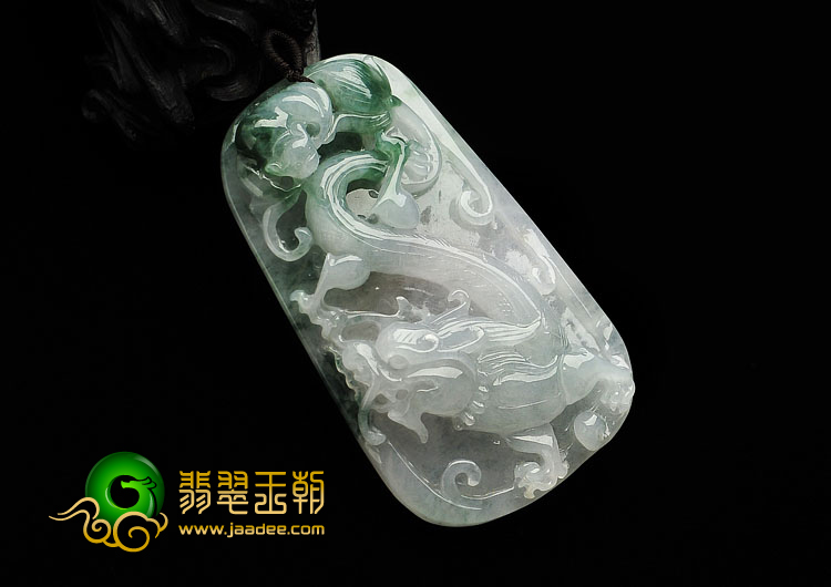糯冰种飘花缅甸翡翠A货龙牌挂件