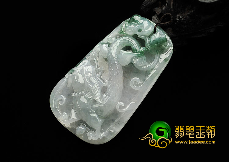 糯冰种飘花缅甸翡翠A货龙牌挂件
