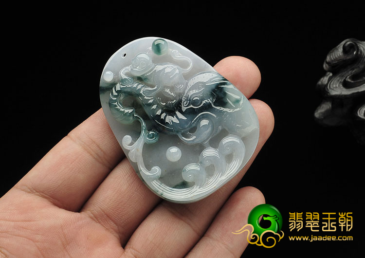 (超值推荐)糯冰种飘花缅甸翡翠A货封侯拜相挂件
