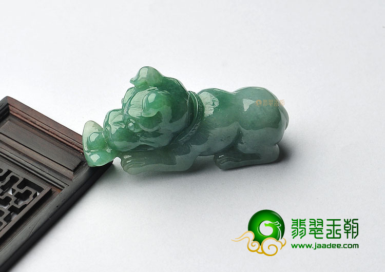 糯冰种绿晴水缅甸翡翠A货旺财挂件