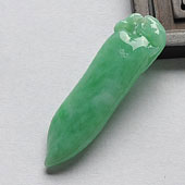 糯冰种豆色缅甸翡翠A货福瓜挂件