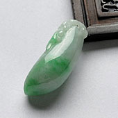 糯冰种飘翠缅甸翡翠A货福瓜挂件