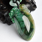 糯冰种三彩缅甸翡翠A货福瓜挂件