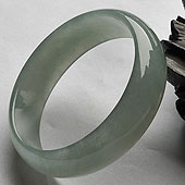 冰种晴水缅甸翡翠A货贵妃镯（54.7mm-49.7mm）
