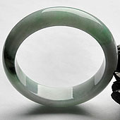 糯冰种飘翠缅甸翡翠A货手镯（56.9mm）