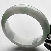 糯冰种飘花缅甸翡翠A货手镯（56.1mm）