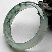 冰种飘花缅甸翡翠A货手镯（57.8mm）