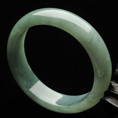 糯冰种略飘花缅甸翡翠A货手镯（60.3mm）