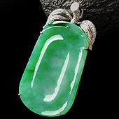 冰种飘翠缅甸翡翠A货镶白金福瓜挂件(真钻)