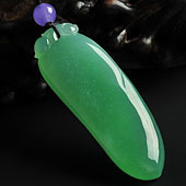 冰种翠色缅甸翡翠A货福瓜挂件