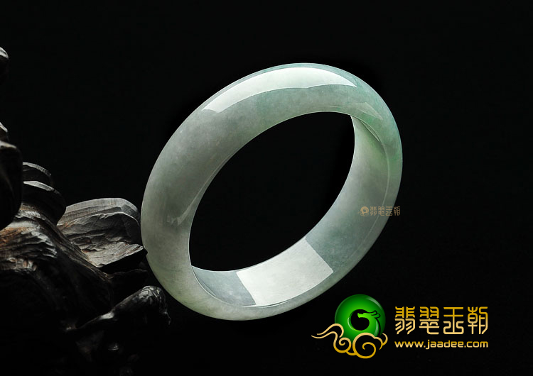 糯冰种晴水缅甸翡翠A货手镯(57.5mm)