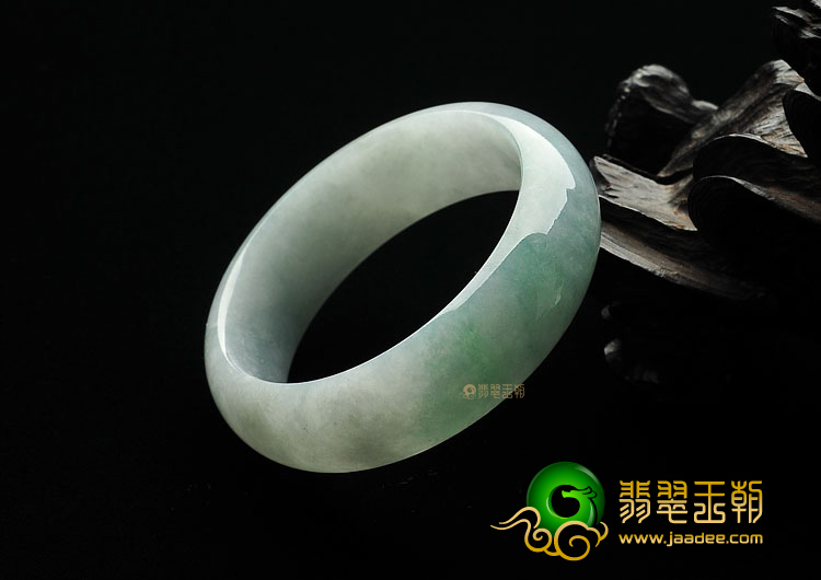 糯冰种晴水缅甸翡翠A货手镯(52.3mm)