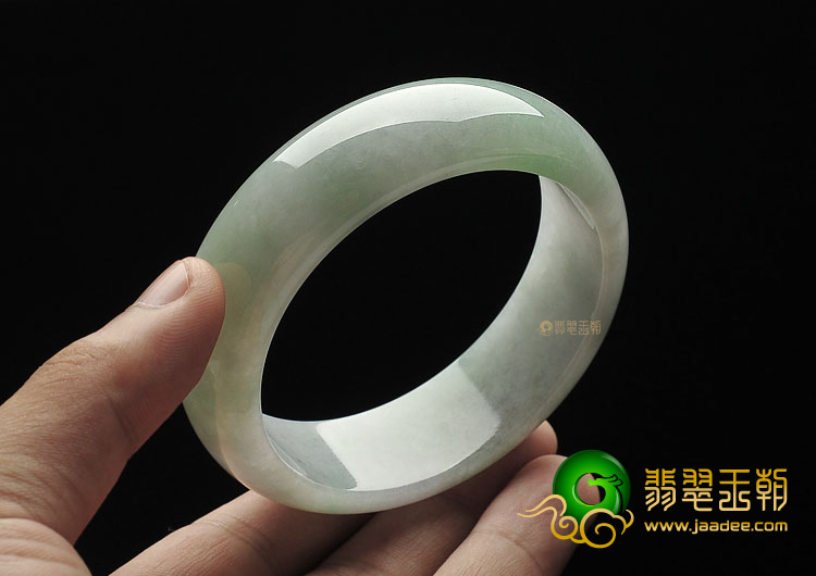 糯冰种晴水缅甸翡翠A货手镯(61.9mm)
