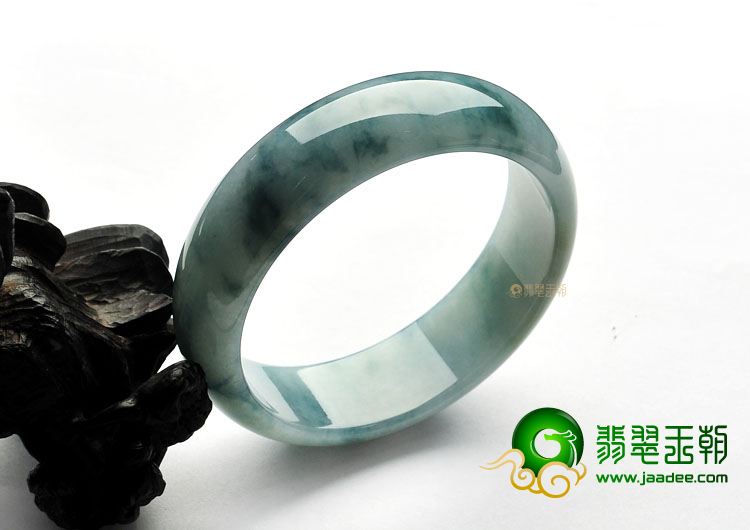 糯冰种飘花缅甸翡翠A货手镯(63.3mm)