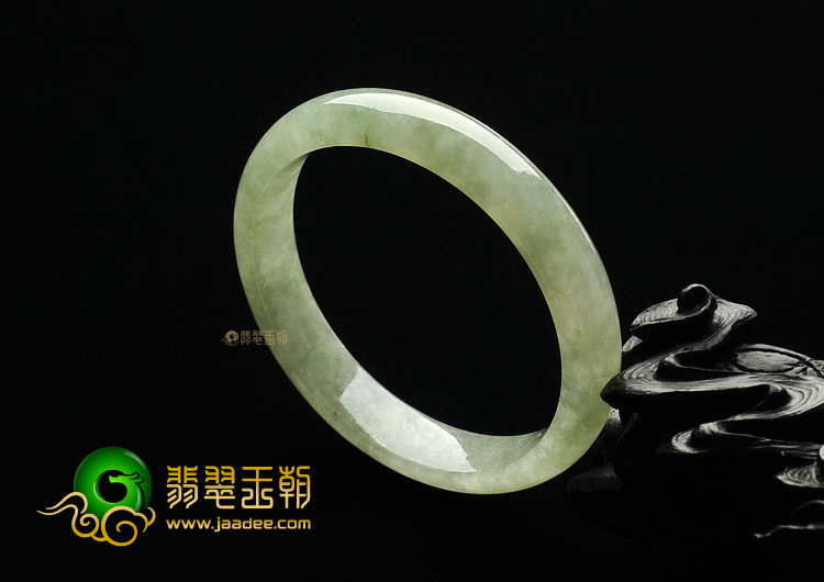 (超值推荐)糯冰种晴水缅甸翡翠A货手镯(52.9mm)