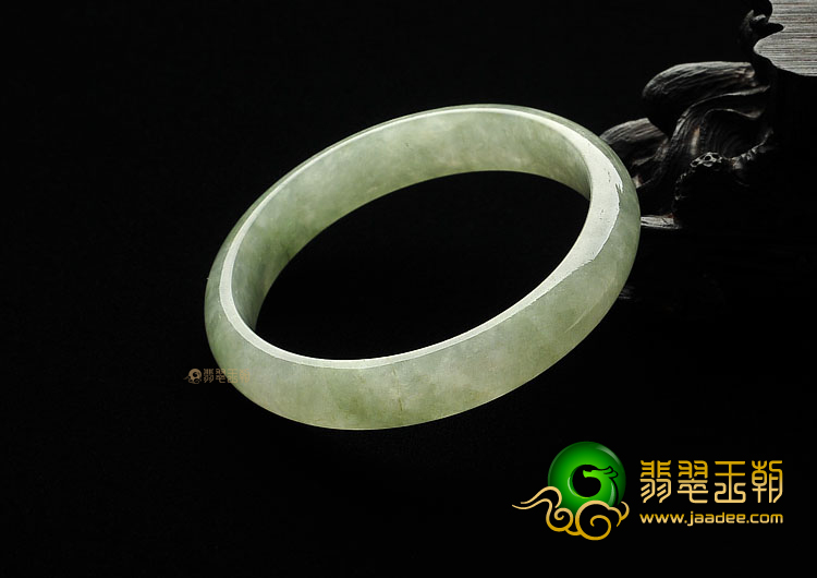 (超值推荐)糯冰种晴水缅甸翡翠A货手镯(52.9mm)
