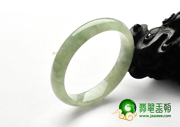 (超值推荐)糯冰种晴水缅甸翡翠A货手镯(52.9mm)