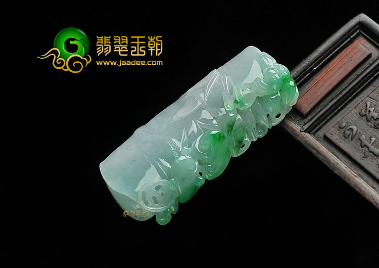 糯冰种飘翠缅甸翡翠A货节节高挂件