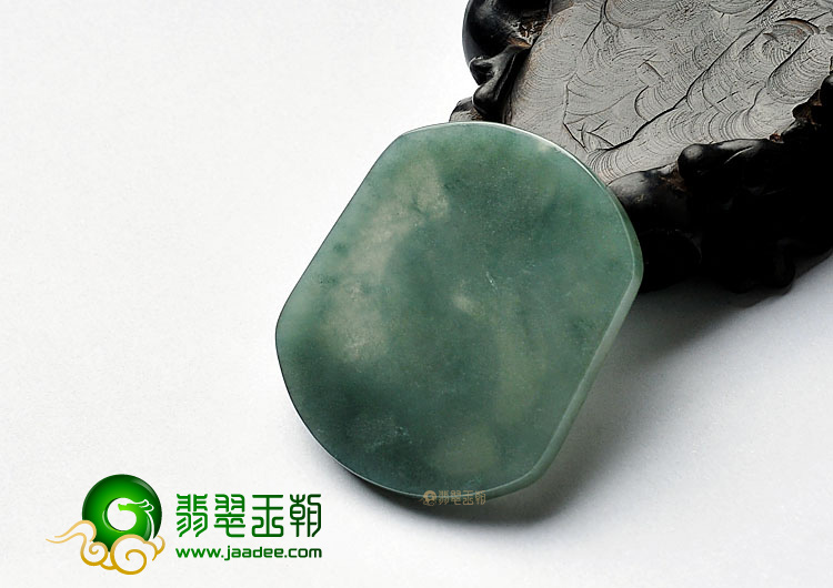 冰种晴水缅甸翡翠A货龙牌挂件