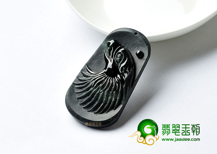 糯冰种墨翠缅甸翡翠A货鹰头挂件