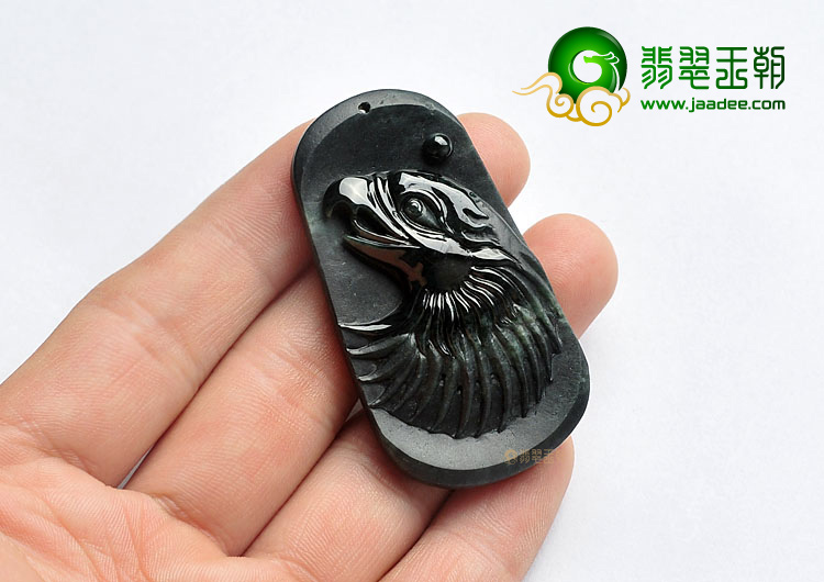 糯冰种墨翠缅甸翡翠A货鹰头挂件