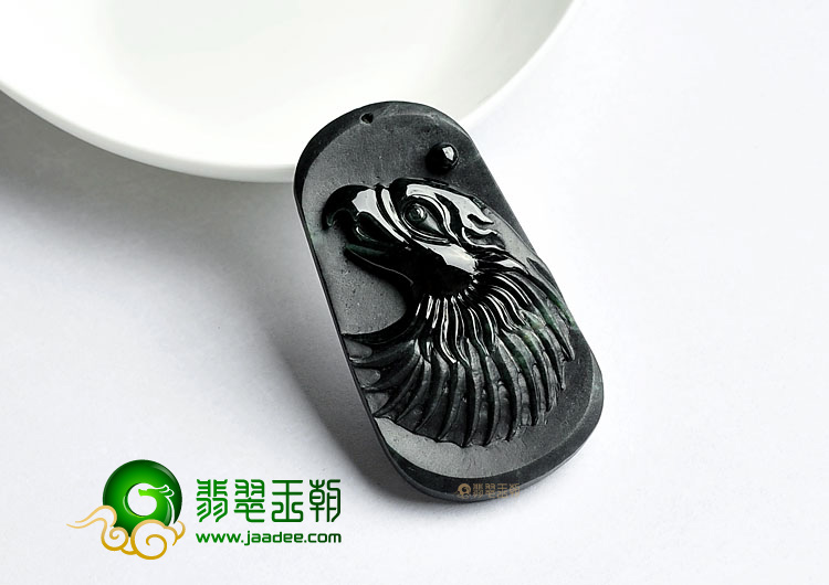 糯冰种墨翠缅甸翡翠A货鹰头挂件